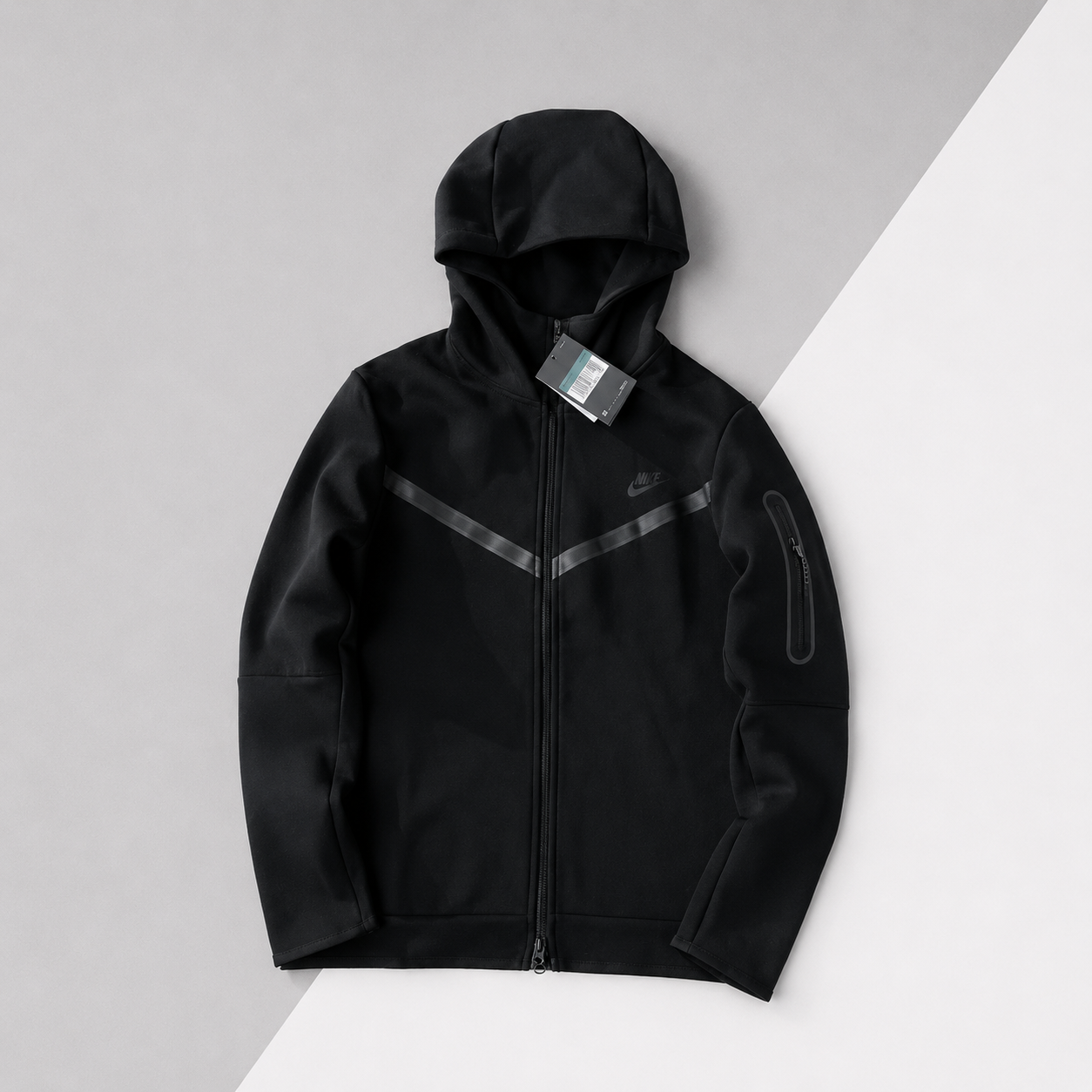 NIKE TECH FLEECE BLACK EDITION