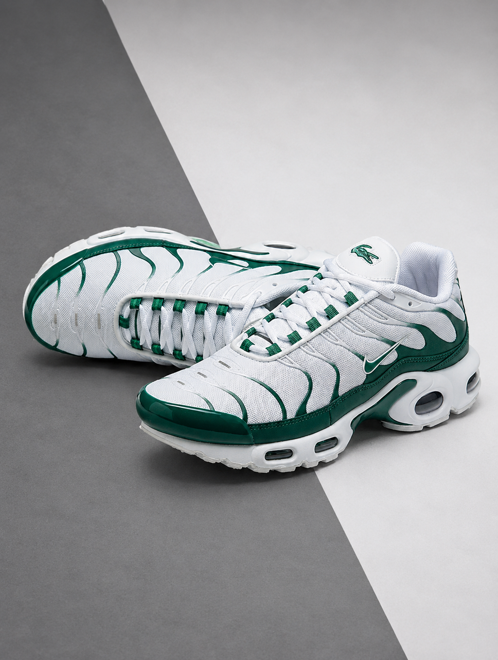 Nike Air Max Plus Premium White Vintage Green