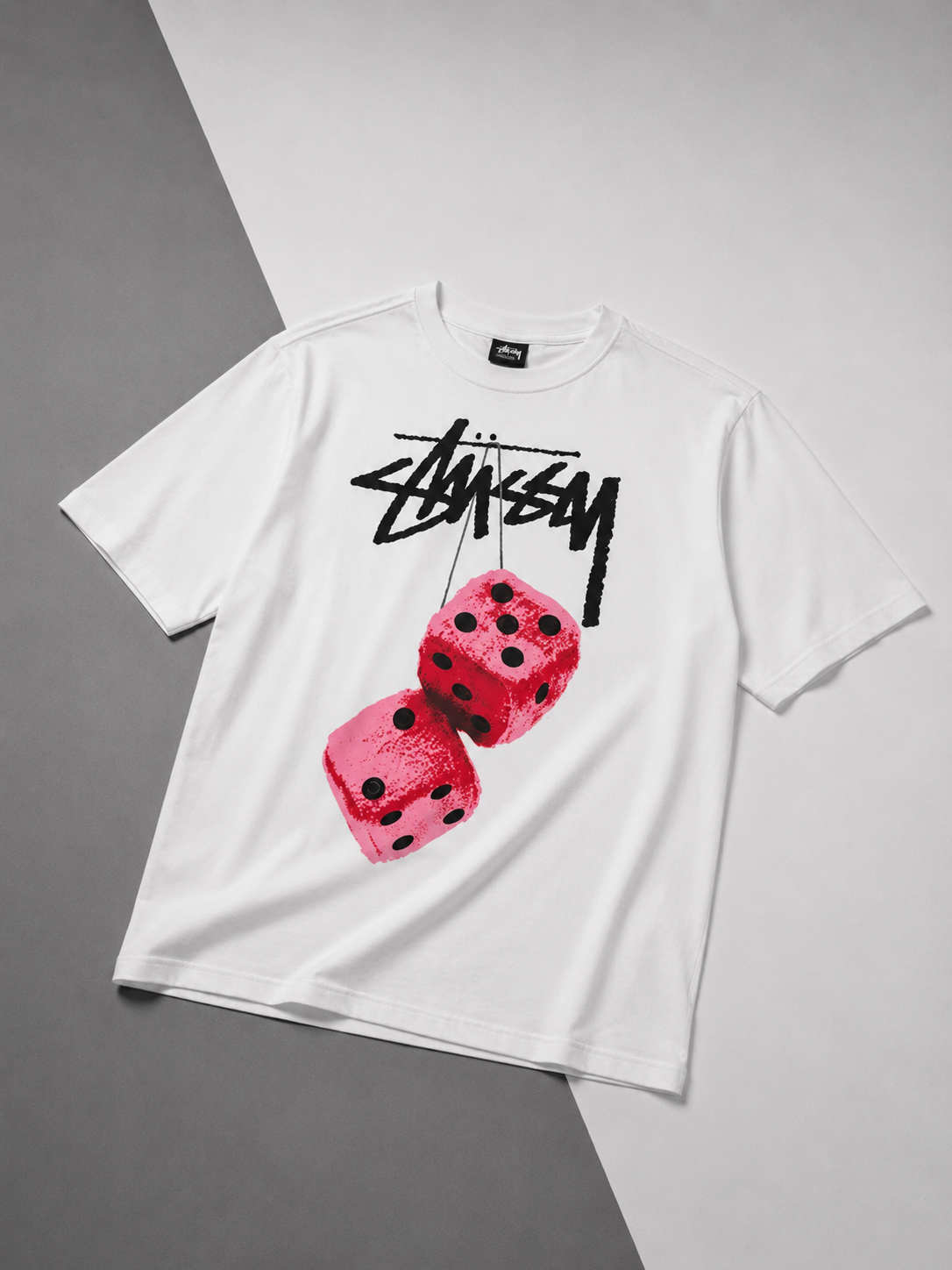 Camiseta Premium Streetwear Dice Graphic