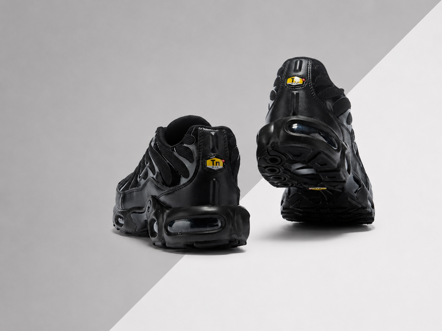 Nike Air Max Plus TN Triple Black